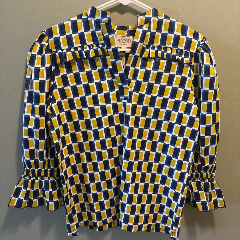 Beyond by Vera Size XS Stella Top Equilibrium Blue Geometric Print Blouse